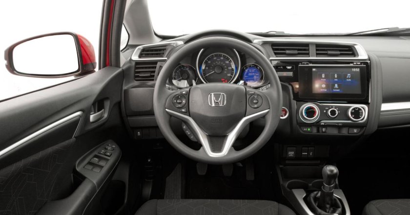 Honda Fit 2017 салон