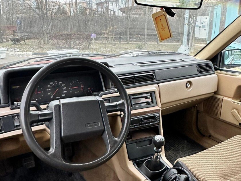 Вольво 740 салон