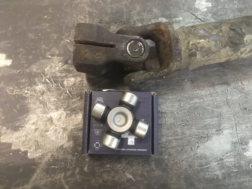 Вал рулевой МАЗ