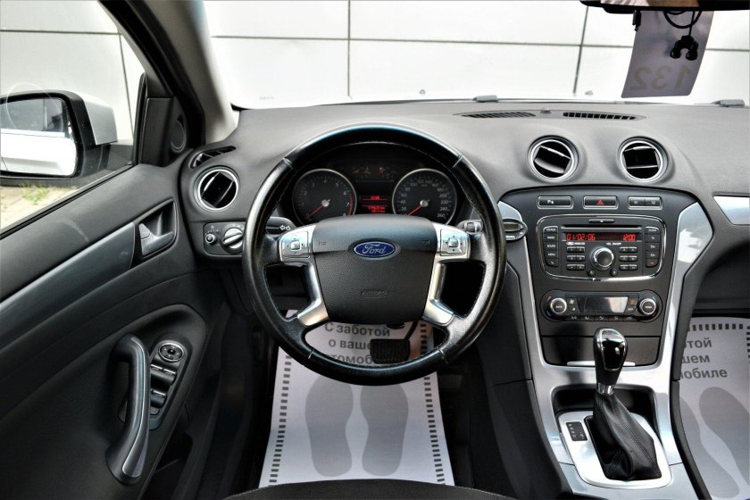 Ford Mondeo 2012 салон
