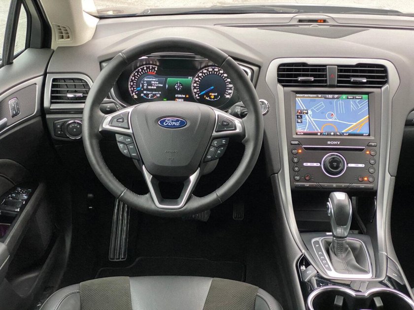 Ford Mondeo 2016 салон