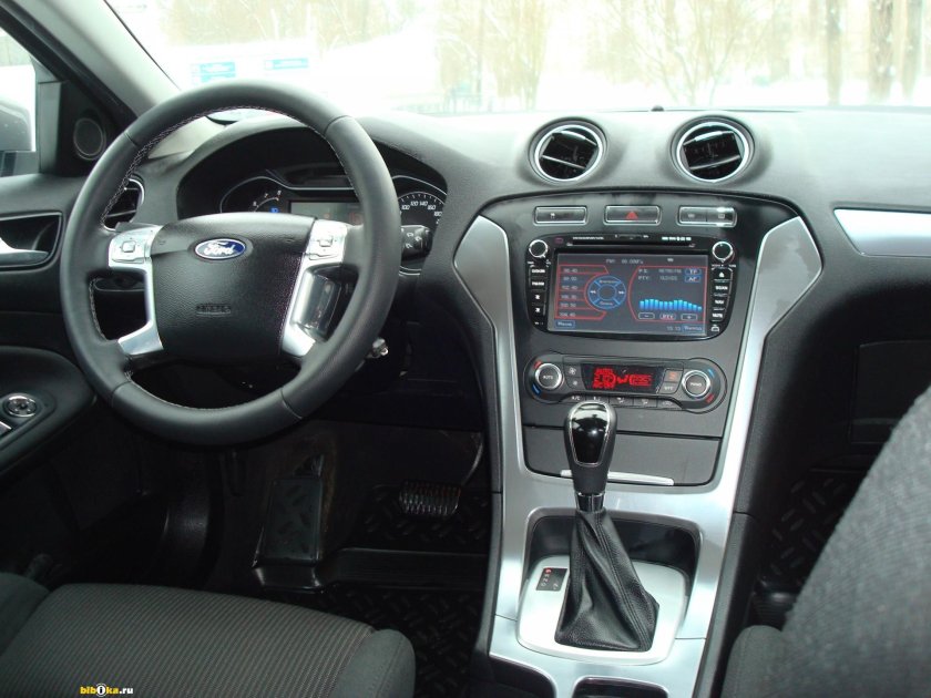Ford Mondeo 2012 салон