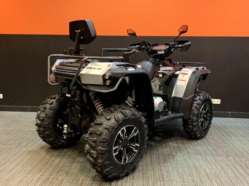 Квадроцикл linhai