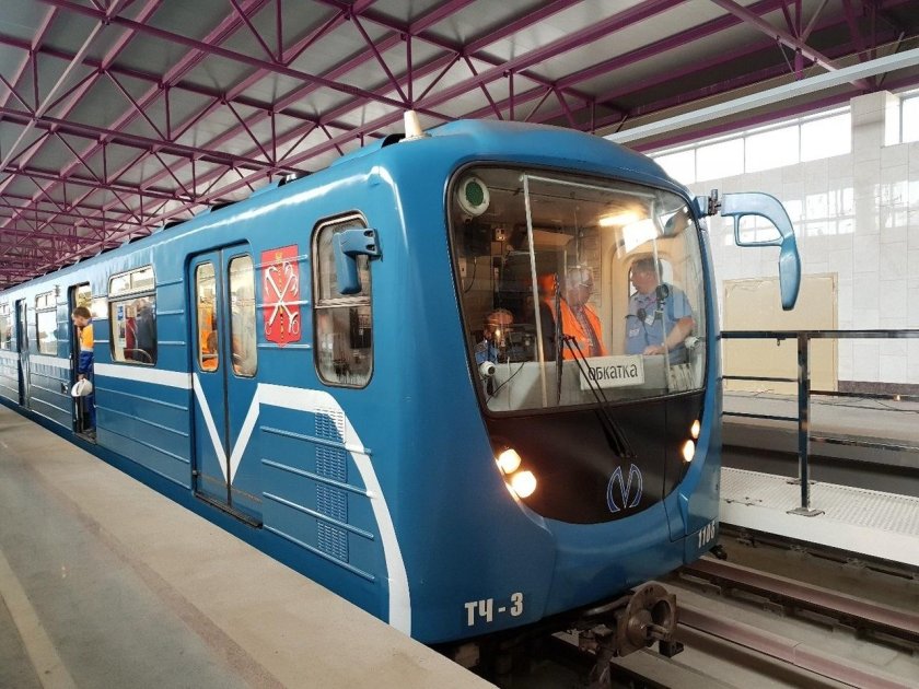 Петербургский метрополитен поезда