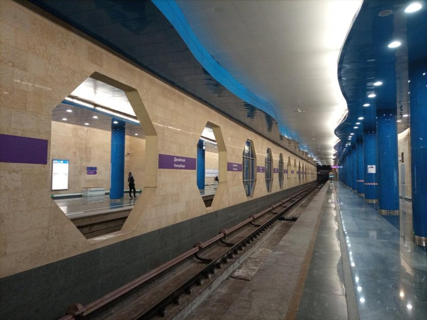 Станция метро дунайская