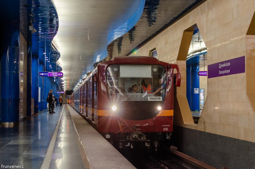 Дунайская станция метро