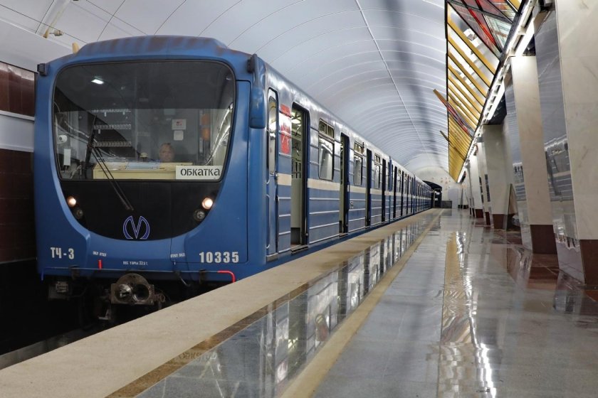 Поезда метро санкт петербурга