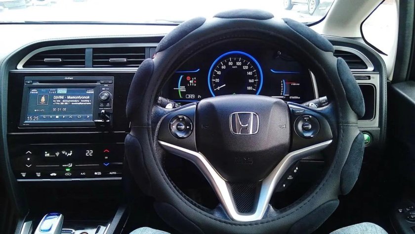 Honda Shuttle 2016 салон