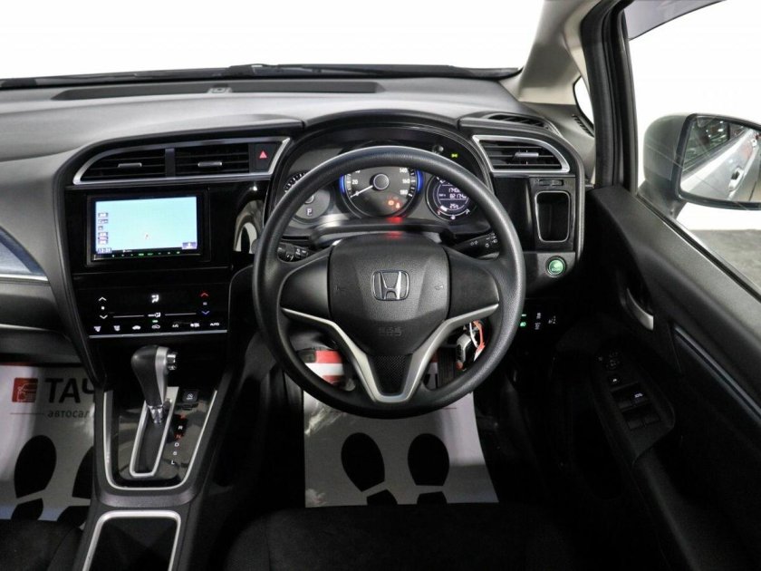 Хонда шаттл 2015 салон