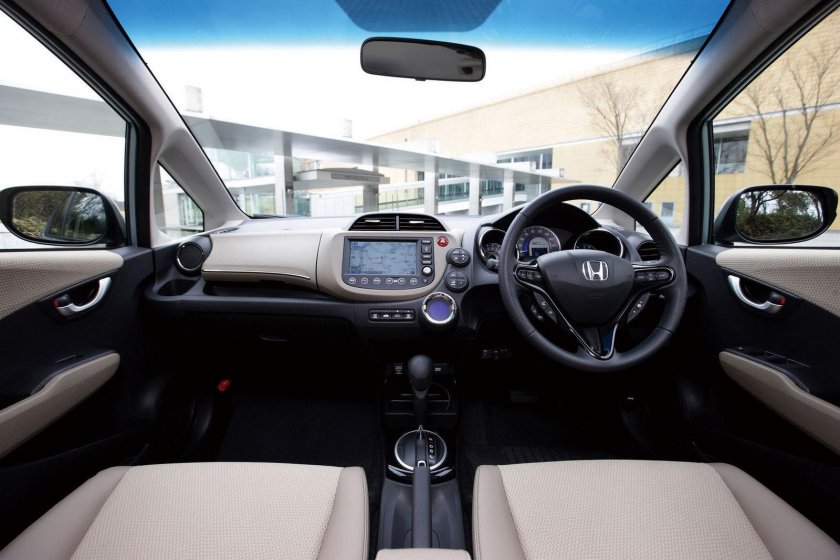 Honda Fit Shuttle Hybrid