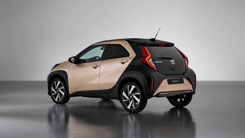 Toyota Aygo x 2022