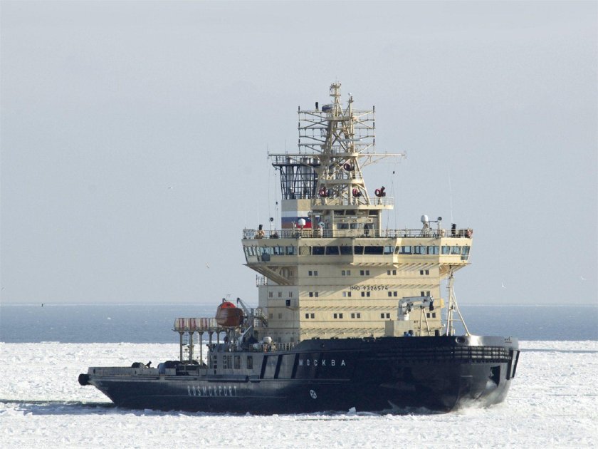Ледокол Москва 21900