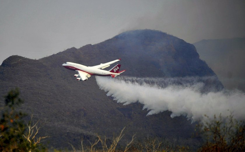 Boeing 747 Supertanker