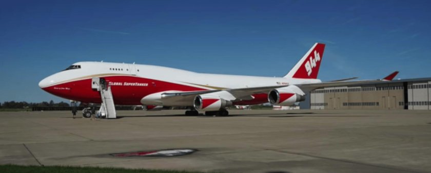 Boeing 747 supertanker