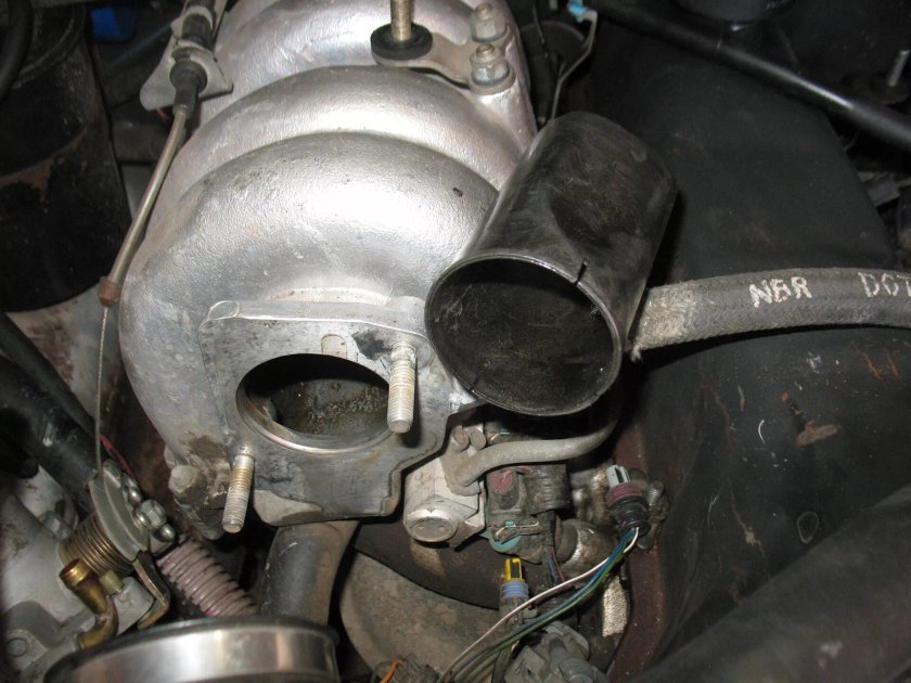 Акустический патрубок Шевроле Нива