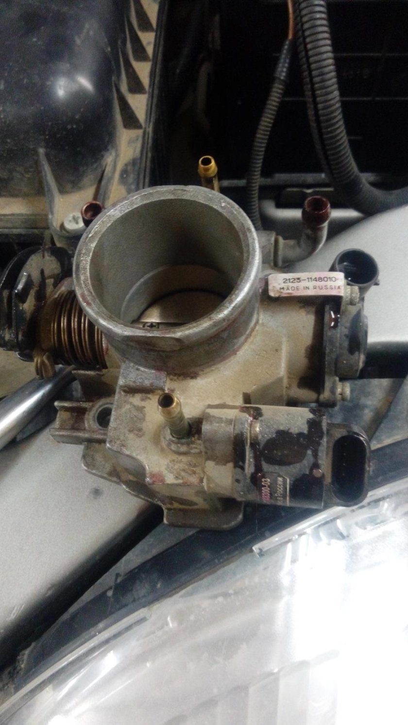 Дроссель Нива Шевроле 54