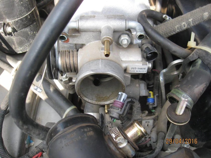 Дроссельный узел Нива 21214 инжектор