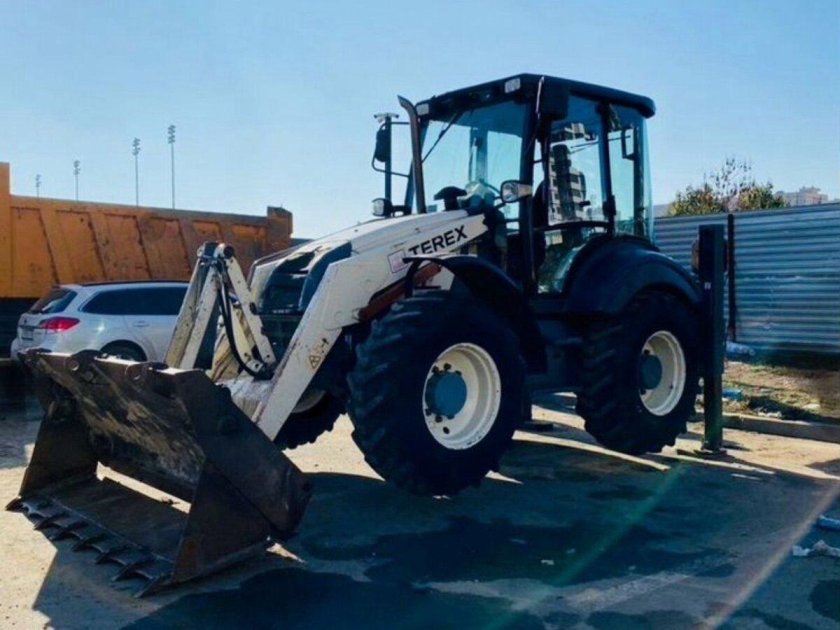 Экскаватор-погрузчик terex tlb 825