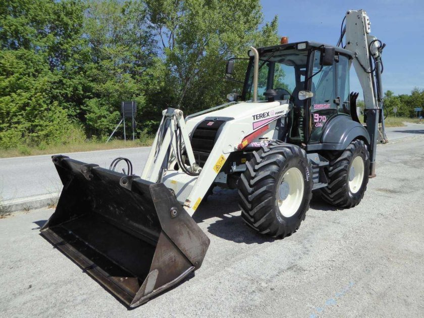 Экскаватор-погрузчик Terex 970
