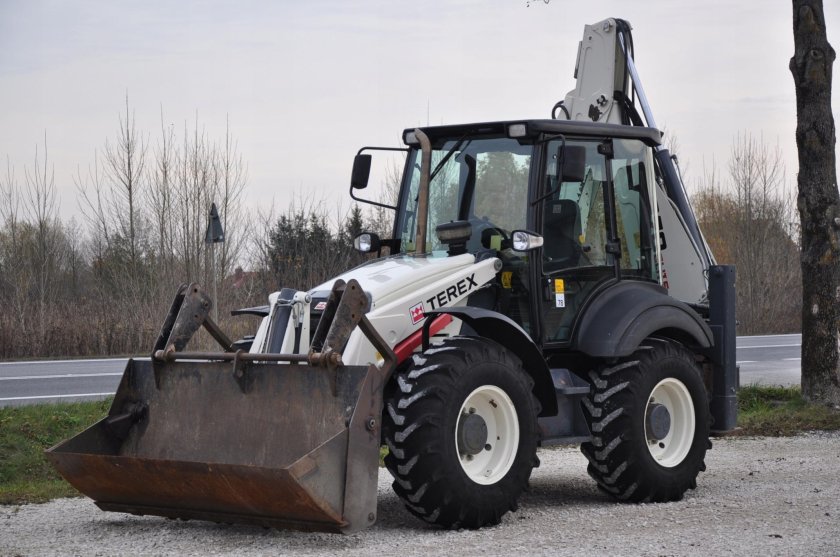 Экскаватор-погрузчик Terex 970 Elite