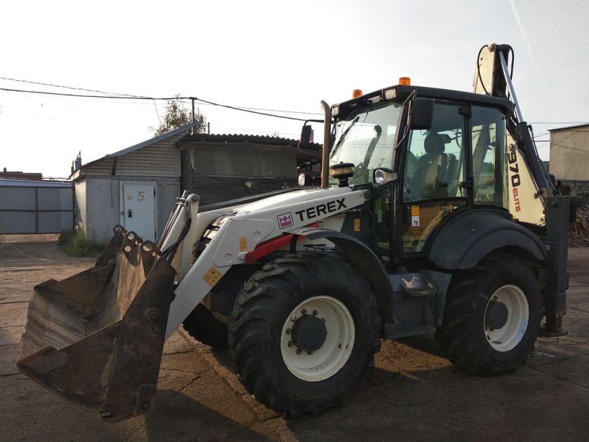 Экскаватор-погрузчик Terex 970