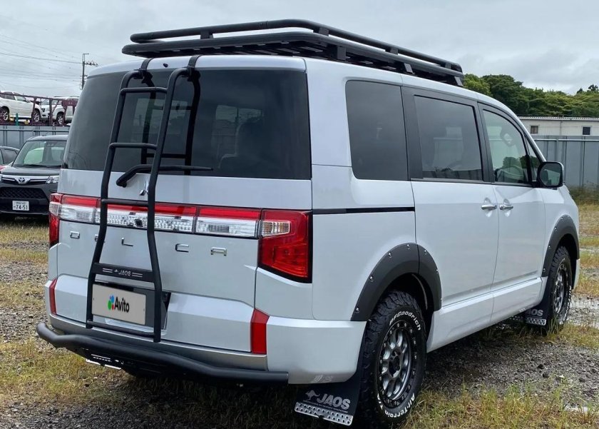 Mitsubishi Delica d5 2023
