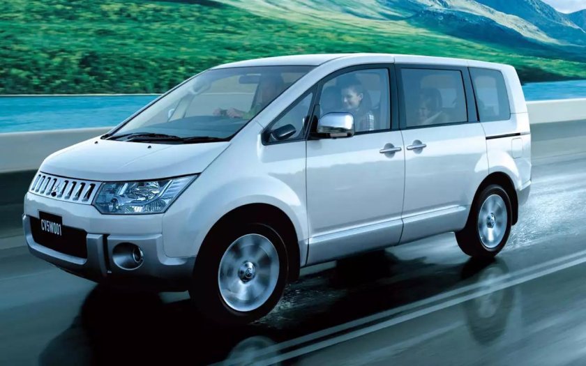 Митсубиси Делика