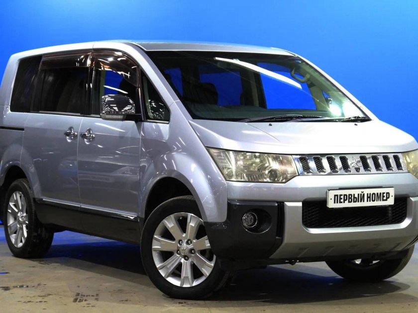 Mitsubishi Delica d5