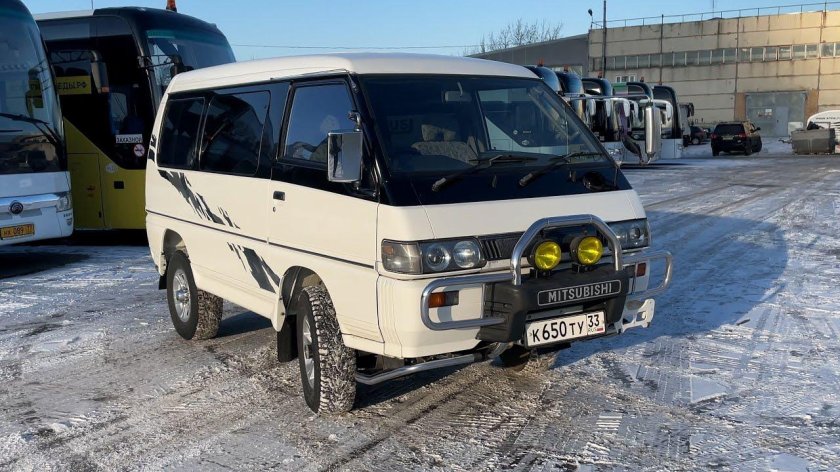Mitsubishi Delica 3