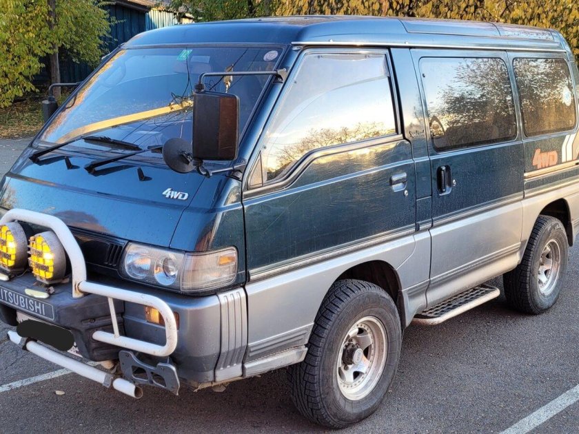 Mitsubishi Delica 1992