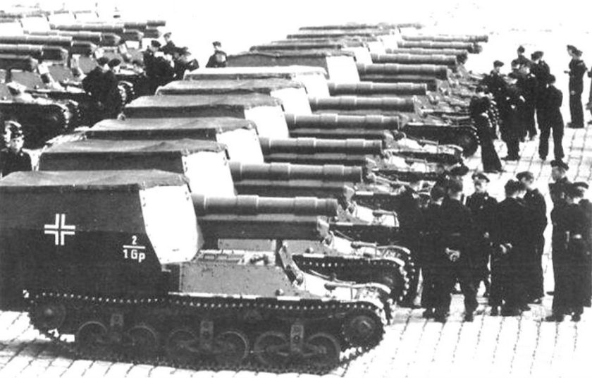 САУ 15cm SFH 13/1 auf Lorraine Schlepper(f)