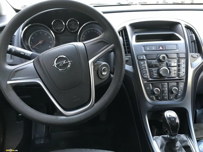 Опель Астра j 1.6