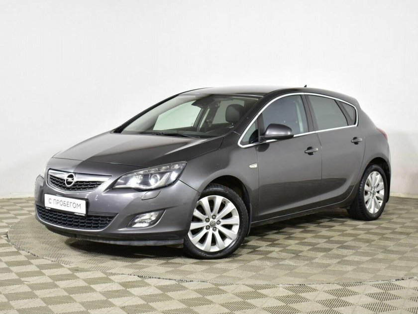 Opel Astra 2012