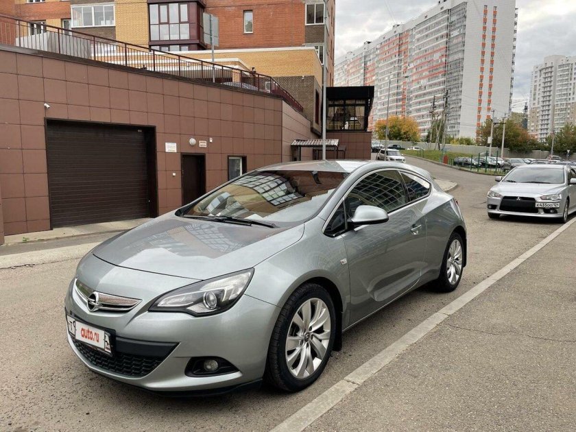 Опель Астра серый