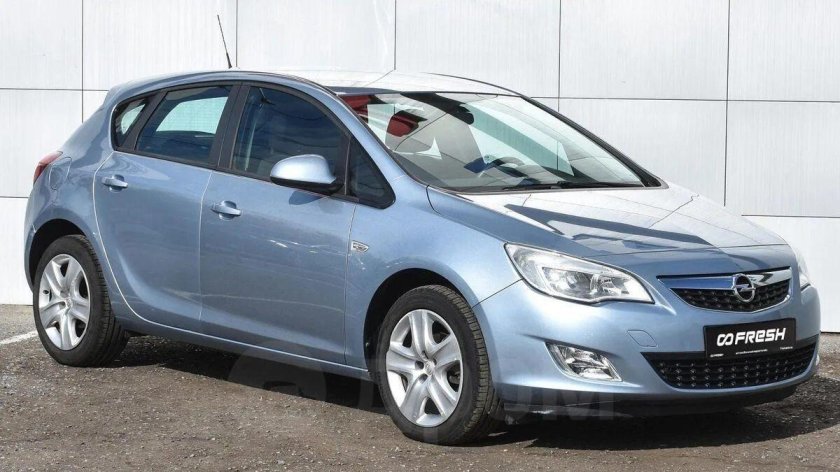 Опель Астра j 2010