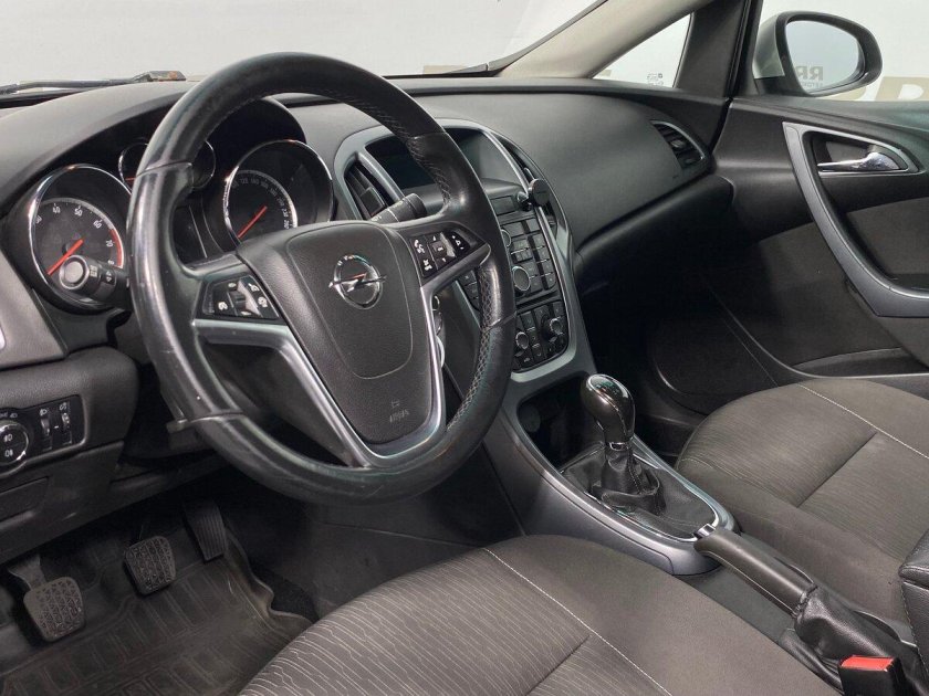 Опель Инсигния 2013 салон