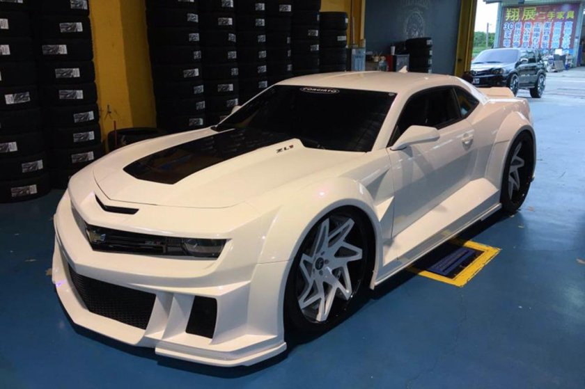 Шевроле Камаро тюнингованная