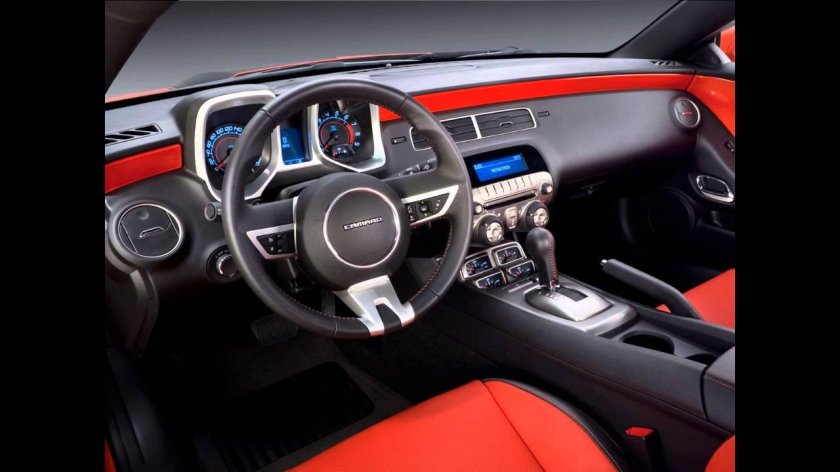 Chevrolet Camaro 5 поколение салон
