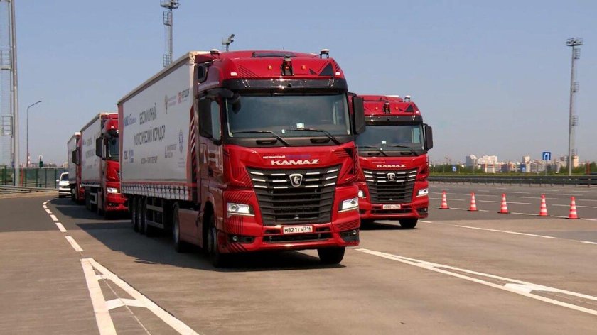 Беспилотные КАМАЗЫ на м11