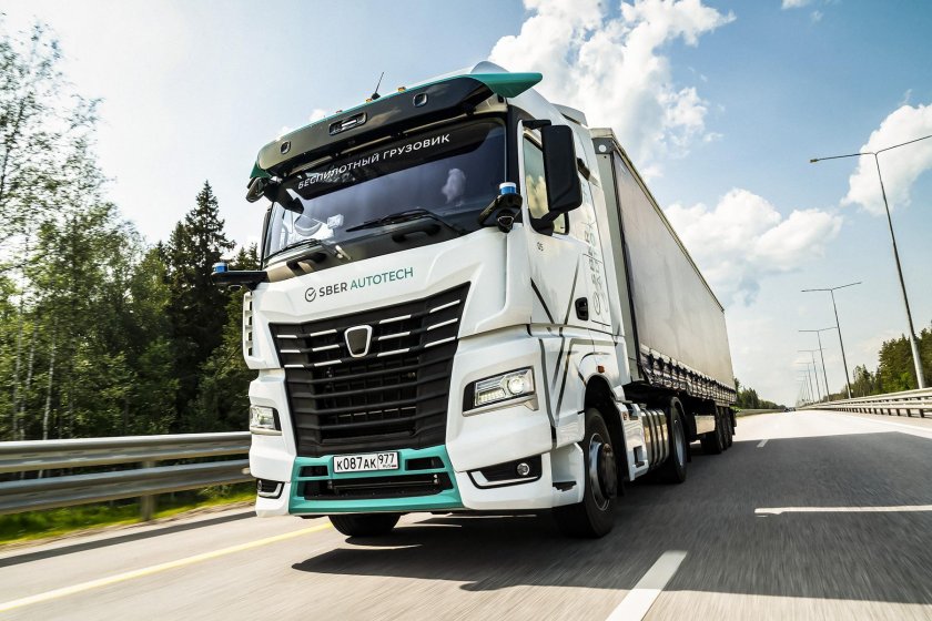 Беспилотные КАМАЗЫ на м11