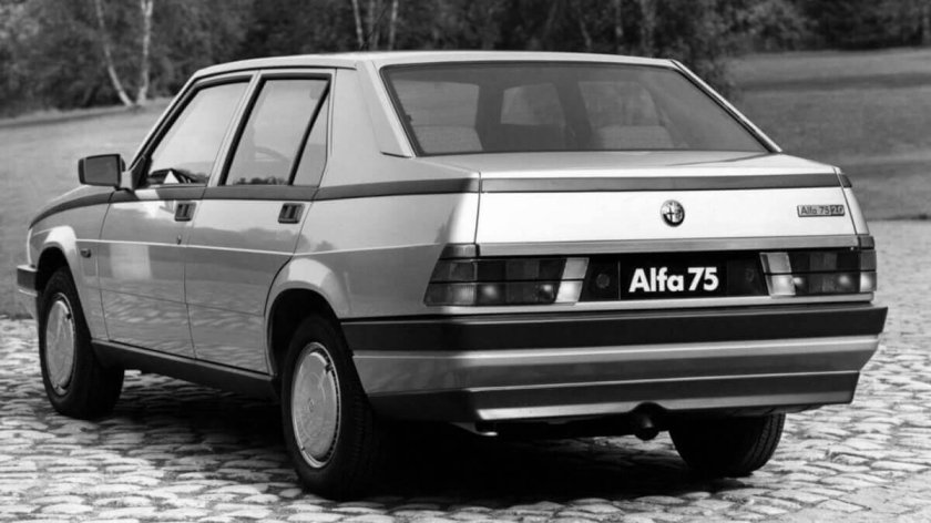 Alfa Romeo 75 1985