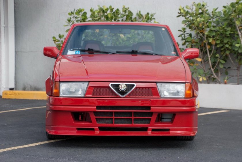 Alfa romeo 75 turbo