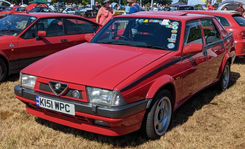 Alfa Romeo 75