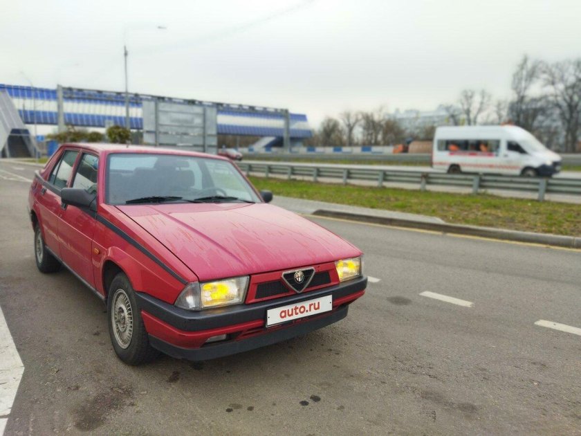 Alfa Romeo 75