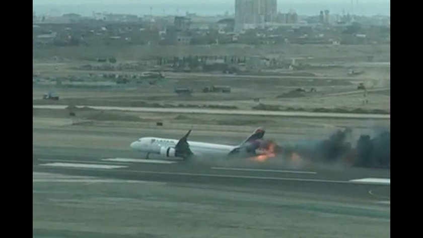 Перу самолет