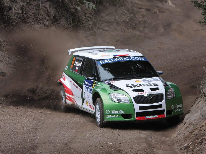 Skoda Fabia 1 раллийная