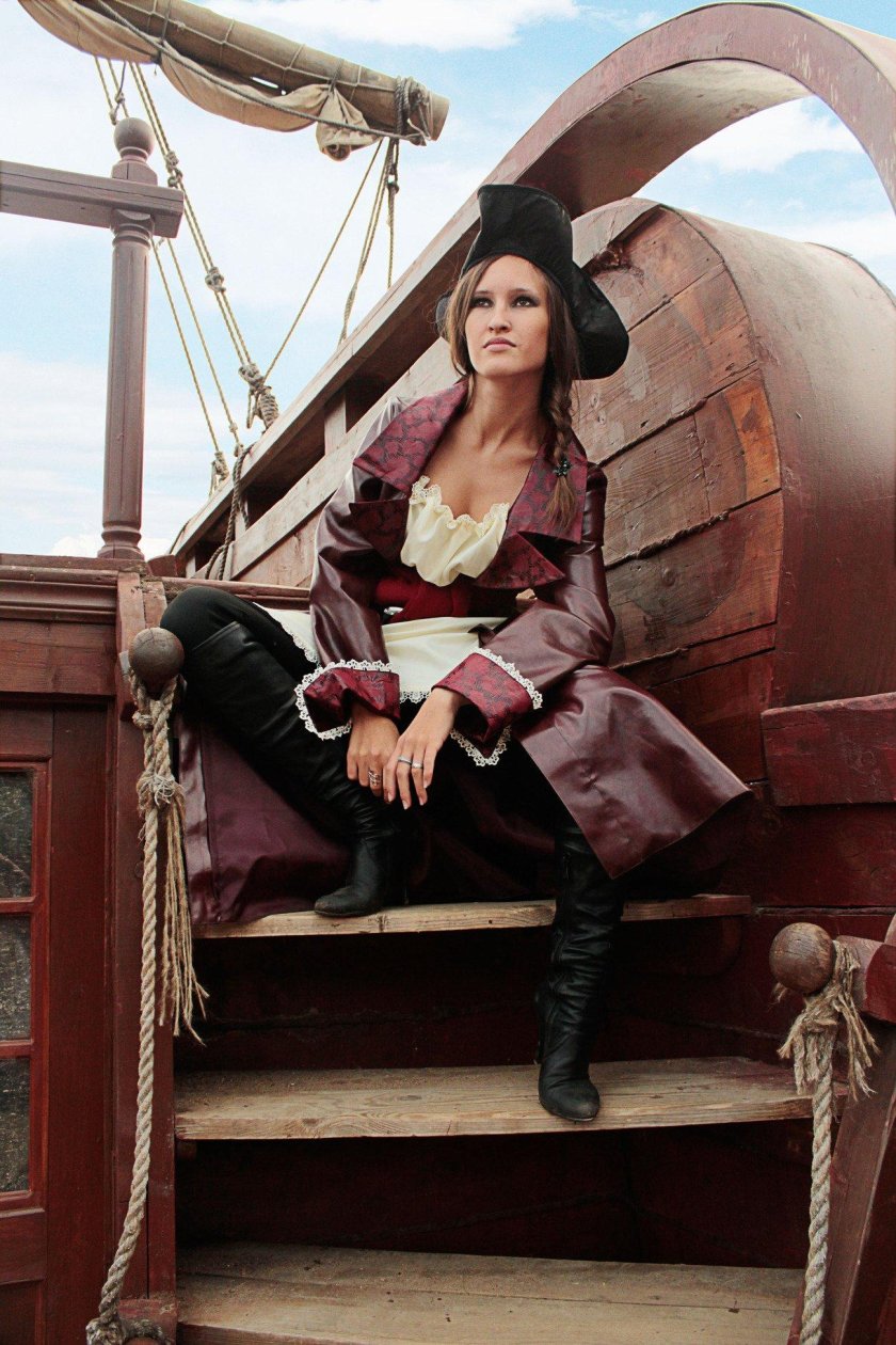 Кейт Маккей Капитан корабля