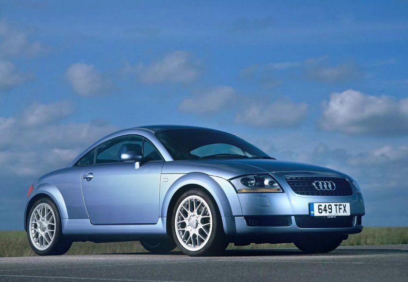 Ауди ТТ 1 поколение