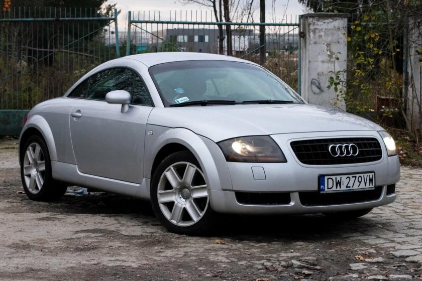 Ауди ТТ 1 поколение