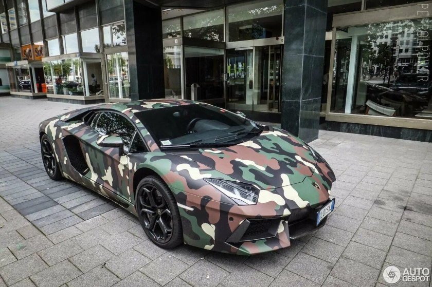 Ламборджини авентадор камуфляж